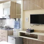 Minimalist Studio Gateway Apartement Ahmad Yani Cicadas By Travelio