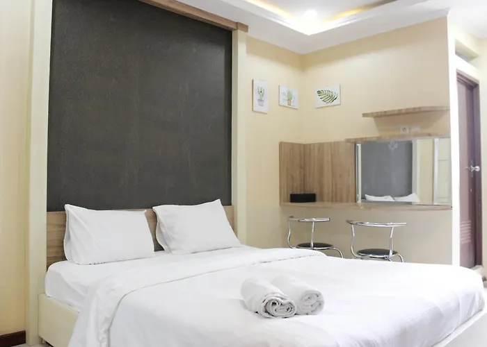 Minimalist Studio Gateway Apartement Ahmad Yani Cicadas By Travelio